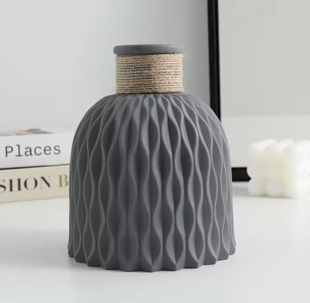 Echo Wave vase