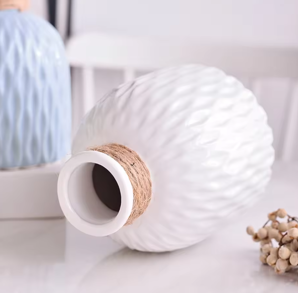 Echo Wave vase