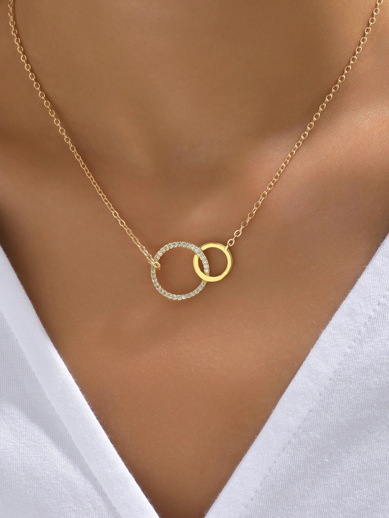 Luna Link Necklace