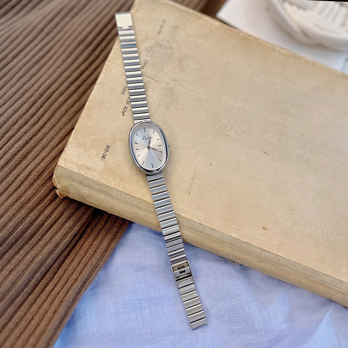 The Elara Oval Watch
