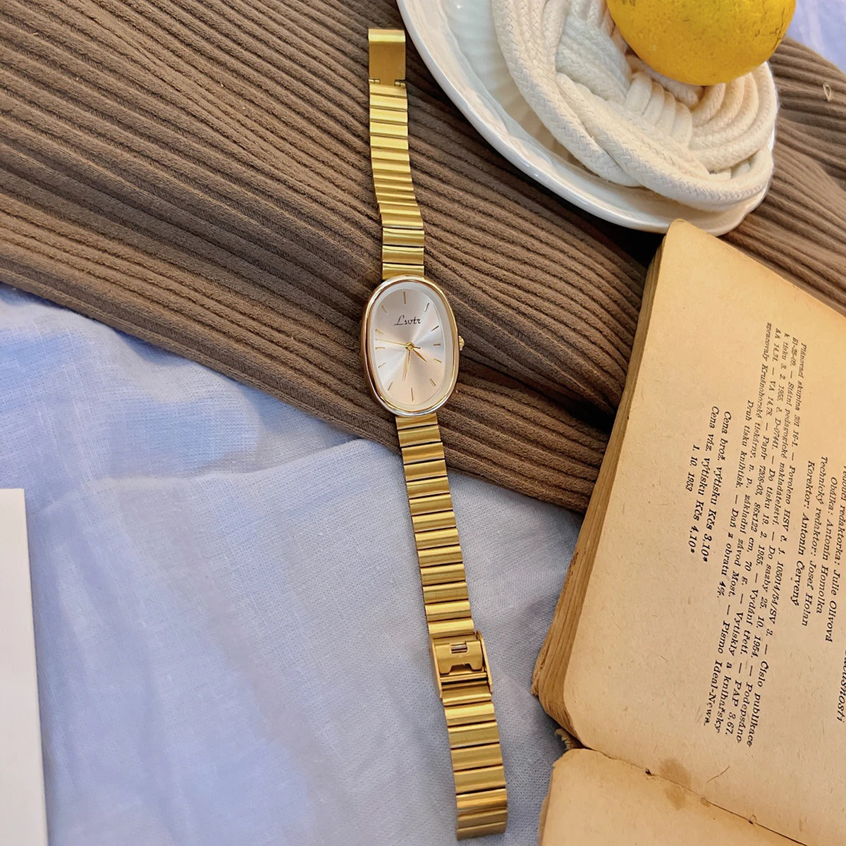 The Elara Oval Watch