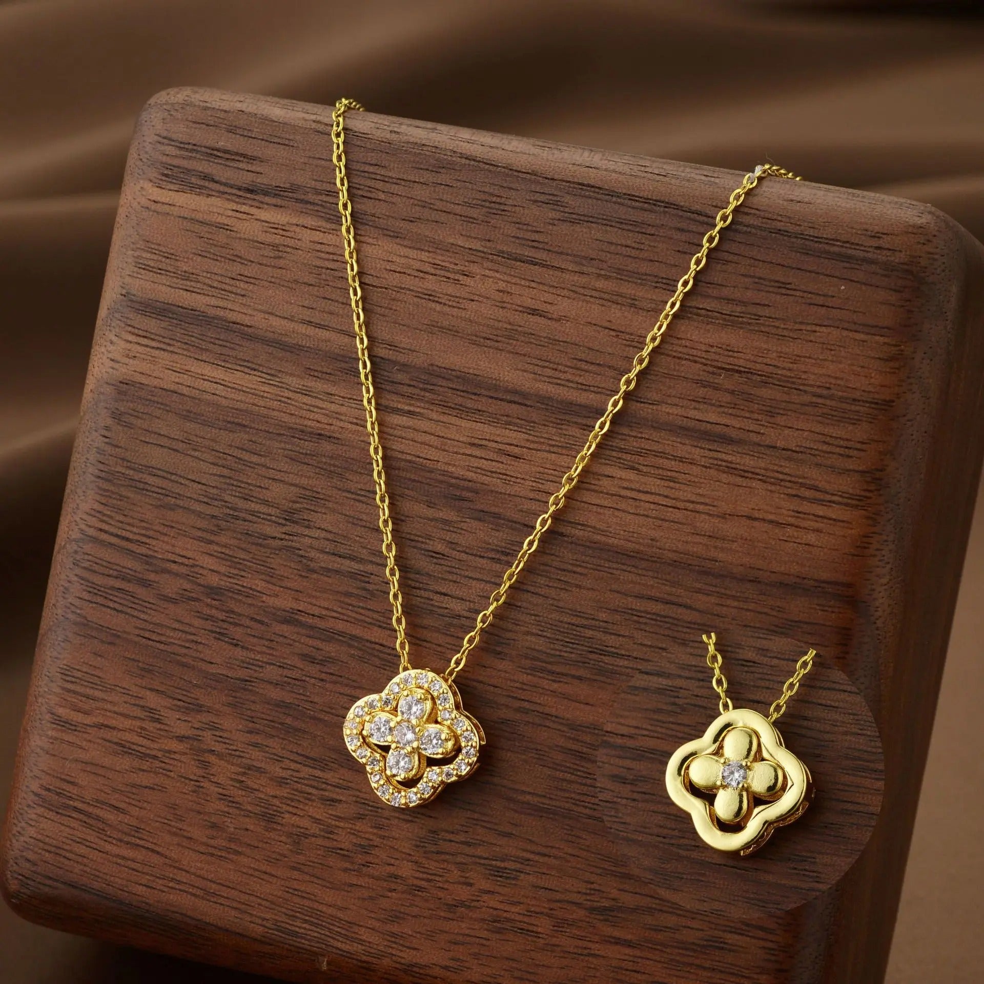 The Aurelia Necklace